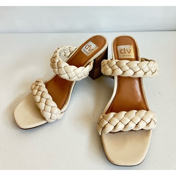 DV by Dolce Vita Shoes - DV BY DOLCE VITA TESSA SANDALS  SIZE 8
